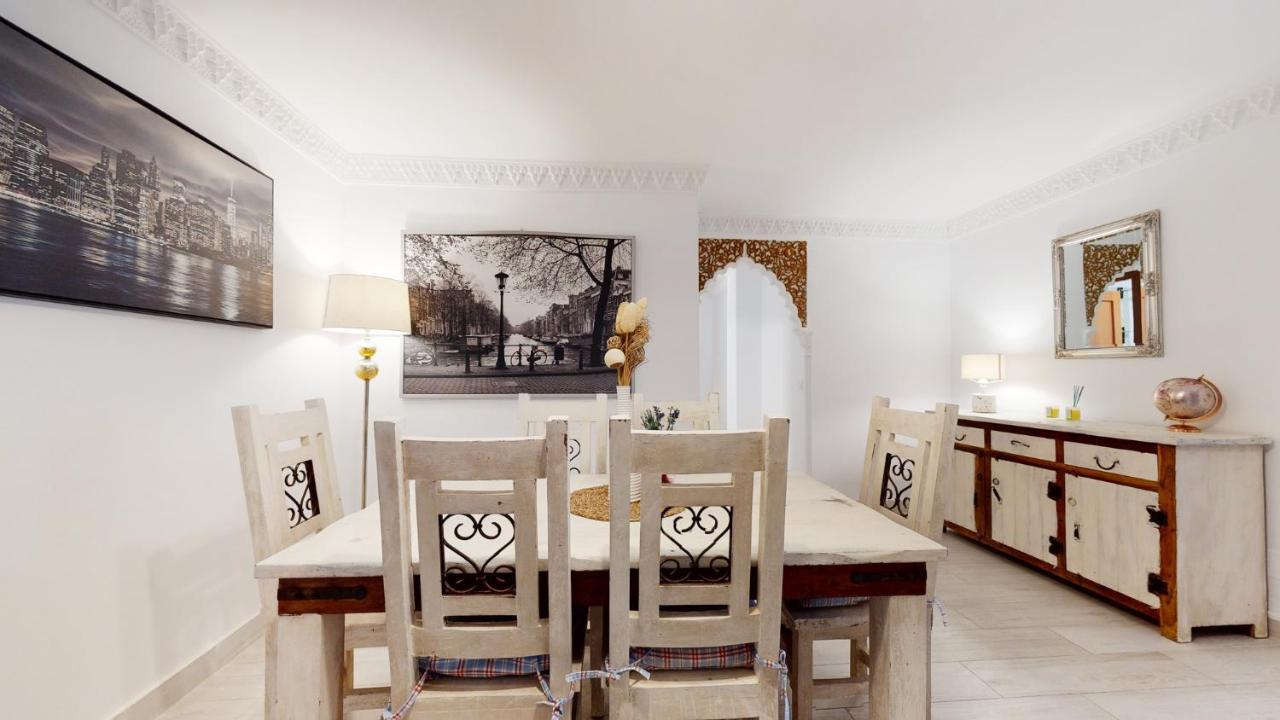 Majestic Villa By The Beach Heated Private Pool & Jacuzzi Беналмадена Екстериор снимка