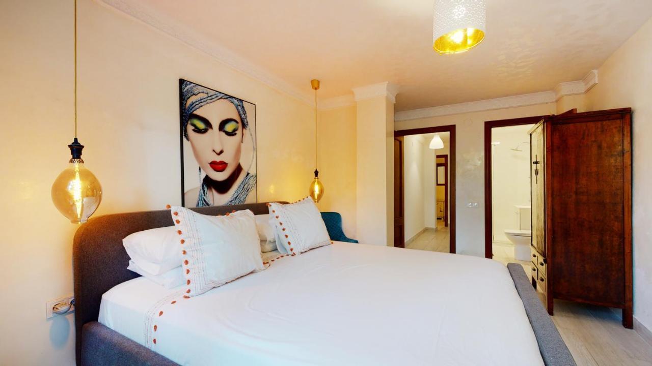 Majestic Villa By The Beach Heated Private Pool & Jacuzzi Беналмадена Екстериор снимка
