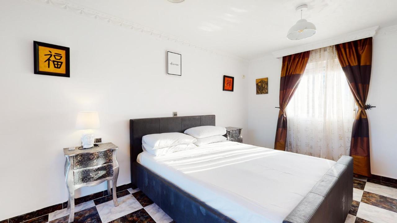Majestic Villa By The Beach Heated Private Pool & Jacuzzi Беналмадена Екстериор снимка