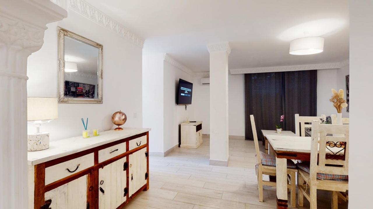 Majestic Villa By The Beach Heated Private Pool & Jacuzzi Беналмадена Екстериор снимка