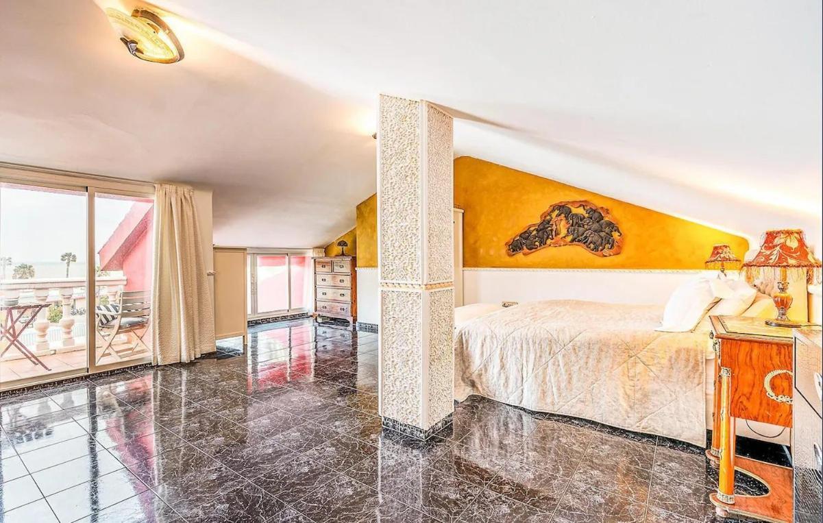 Majestic Villa By The Beach Heated Private Pool & Jacuzzi Беналмадена Екстериор снимка