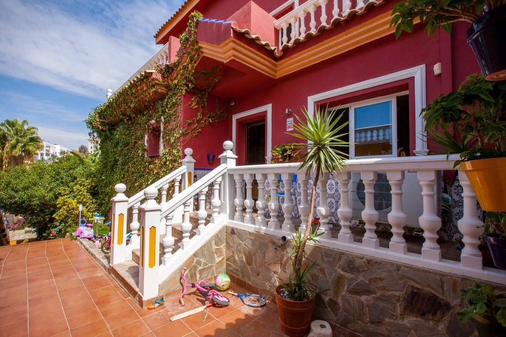 Majestic Villa By The Beach Heated Private Pool & Jacuzzi Беналмадена Екстериор снимка